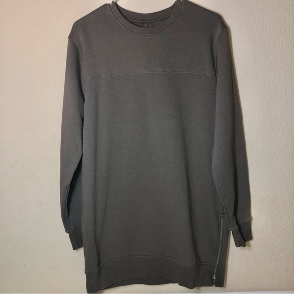 Forever 21 Other - Forever 21 Men's Crewneck, Olive/Brown/Tan, Small, EUC, longline, tunic,